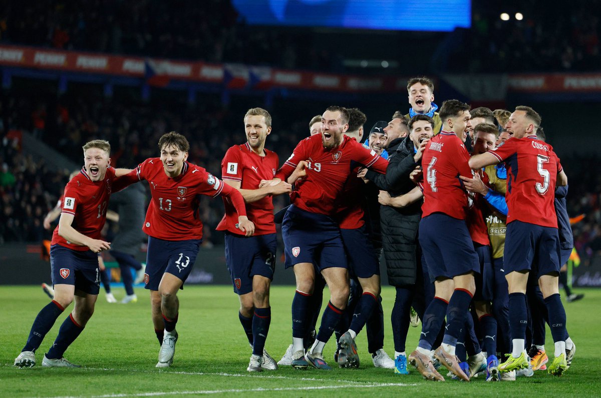 هـيــدو tweet media