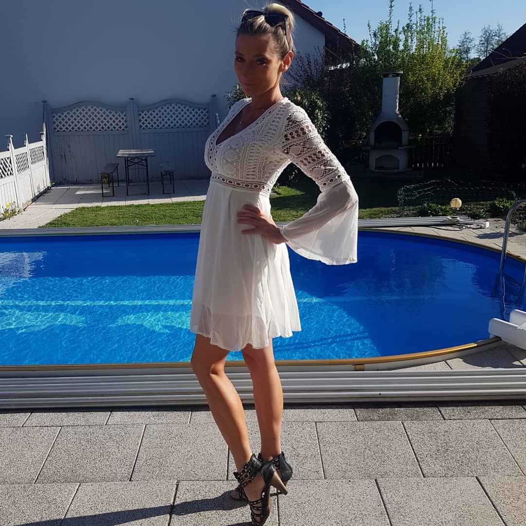 VikaViktoria tweet media