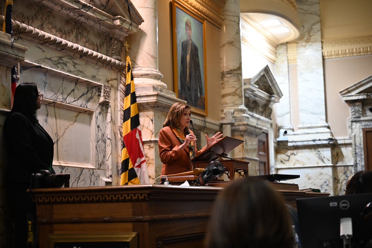 Nancy Pelosi tweet media