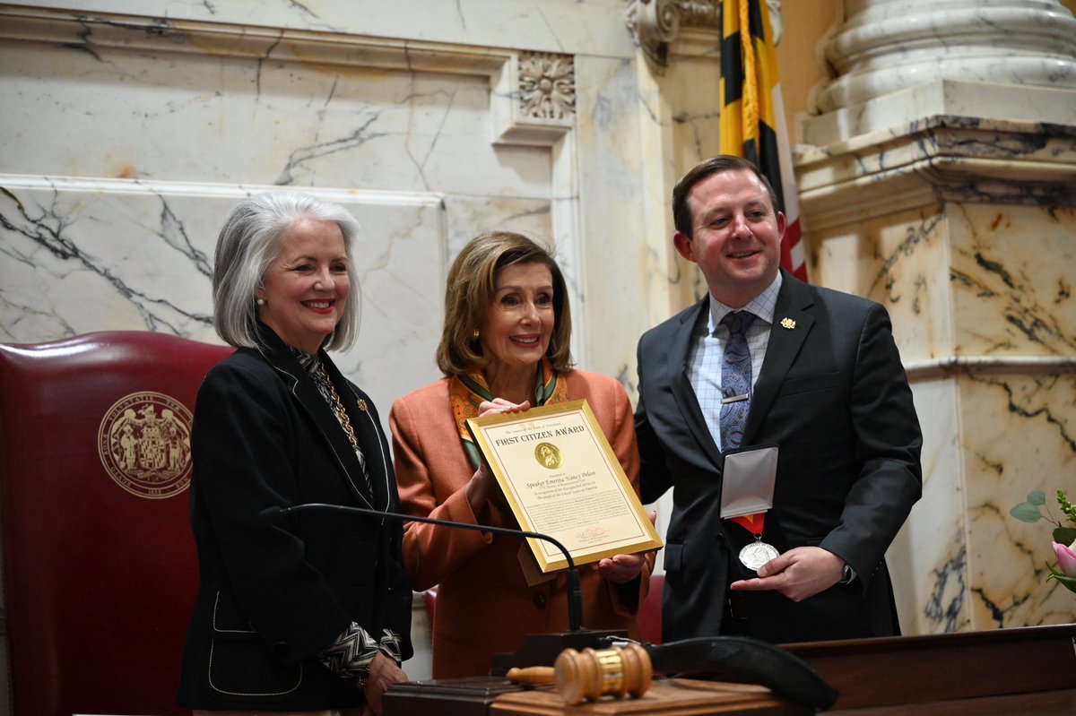 Nancy Pelosi tweet media