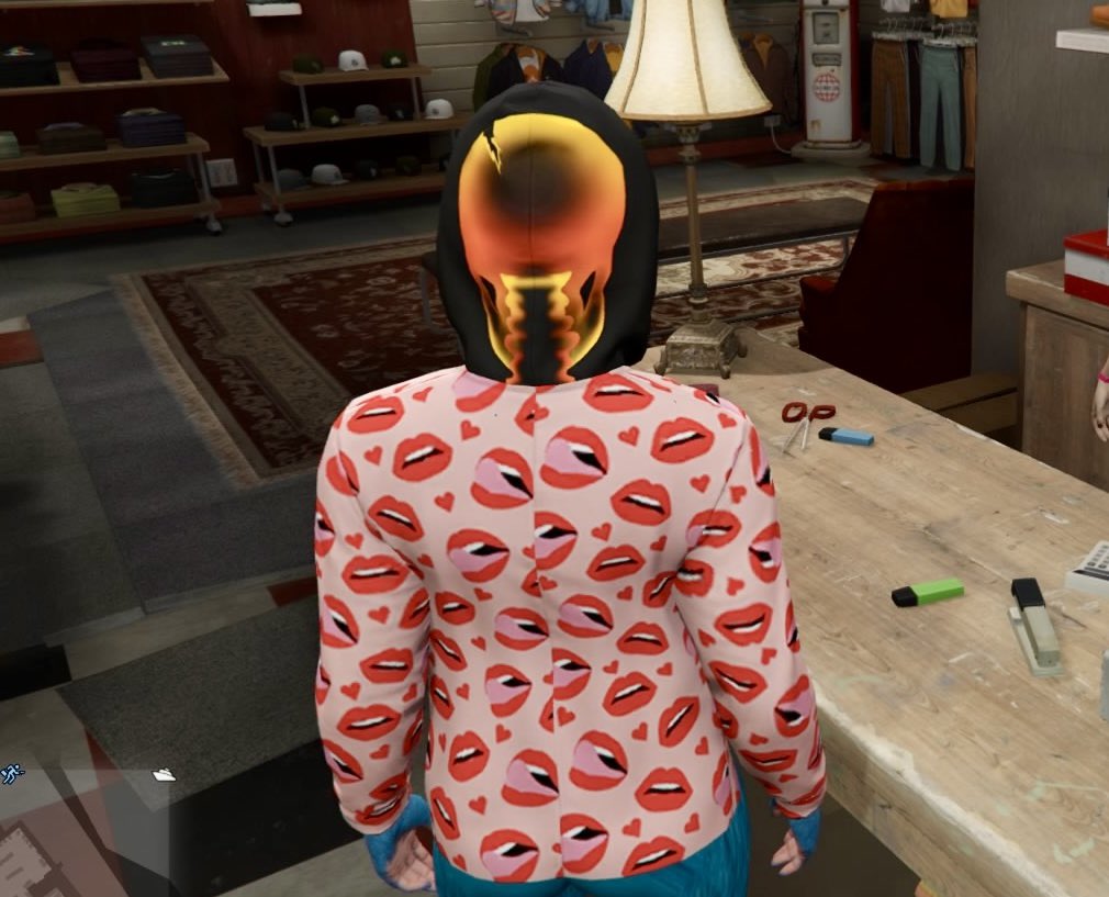 IICDGII's tweet image. Idk who needs this 🤷🏻‍♂️… 
This how you get the orange skeleton onesie hoodie up+print, for the female character. Beff with israel bag 
#beff #gta #modded #GTAOnline #hoodie  #GTA5