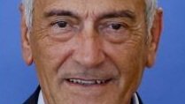 ValeRomito's tweet photo. La vera domanda è: riuscirà l'unico presidente federale della storia del calcio italano a mancare due mondiali consecutivi, ad avere un livello di sfacciataggine, arroganza, boriosità, presunzione tali da non dimettersi stanotte stessa?  

#gravinaout https://t.co/NxHR9GhzzQ