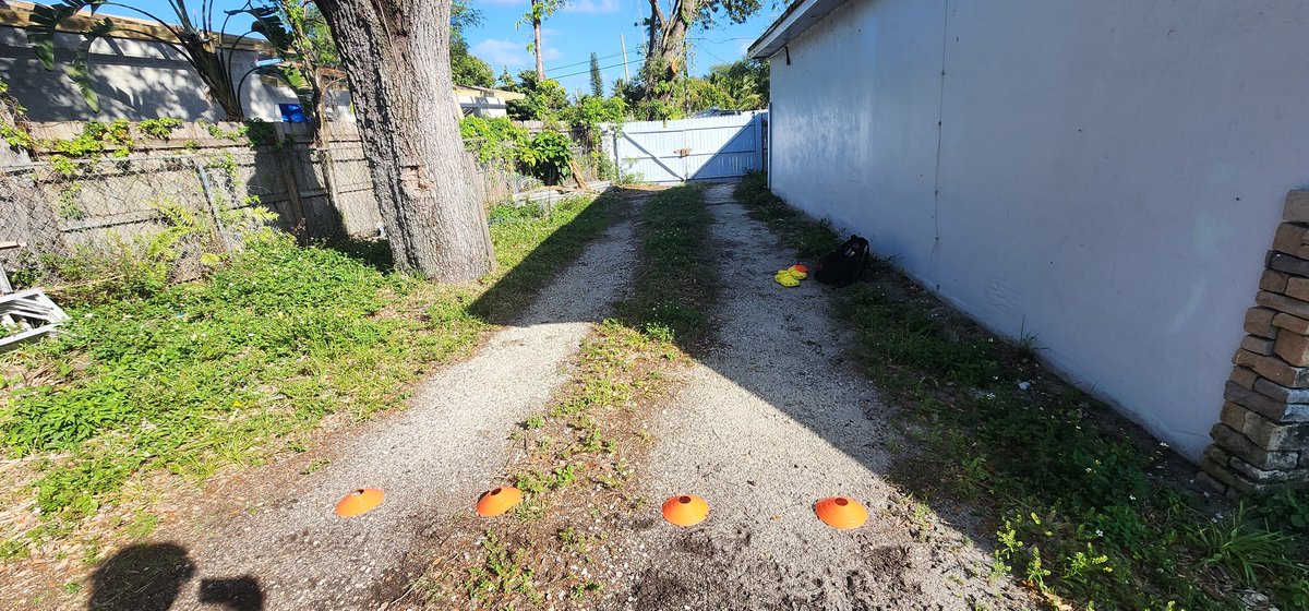 chrisfesta01's tweet image. Workin no matter what!
#AGTG #baller #WorkMode #athlete #NFL #JUCOPRODUCT #football #CFB26 #CollegeFootball #CollegeGameDay