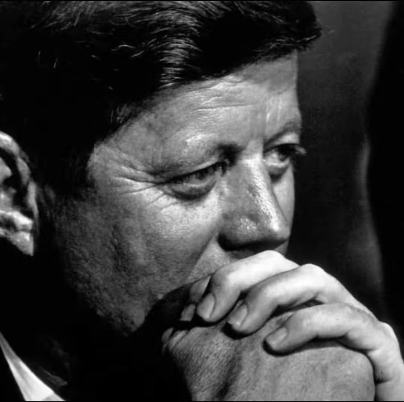 John F kennedy jr tweet media