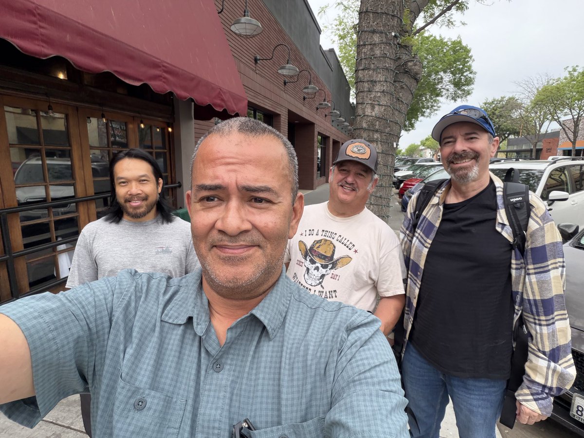 johnnyjlopez's tweet photo. A motley-looking crew… at first glance.

But look a little closer-different ways of seeing the same world.

48 hours.  No script.  No second chances.
Just whatever unfolds in front of us… and behind the lens.

This is Through The Glass (tentative)
And this is where it begins. https://t.co/IXs7jRhgip