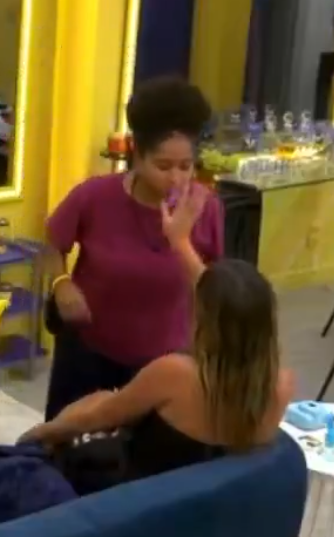 ursullasol's tweet photo. Por muito menos Wanessa Camargo fo Expulsa, SAMIRA EXPULSA!!!!
@bbb #BBB26 https://t.co/1n4a1MrZQx