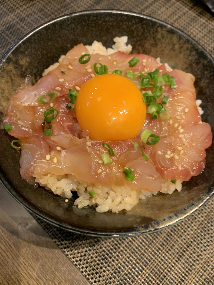 tergelincir tweet media