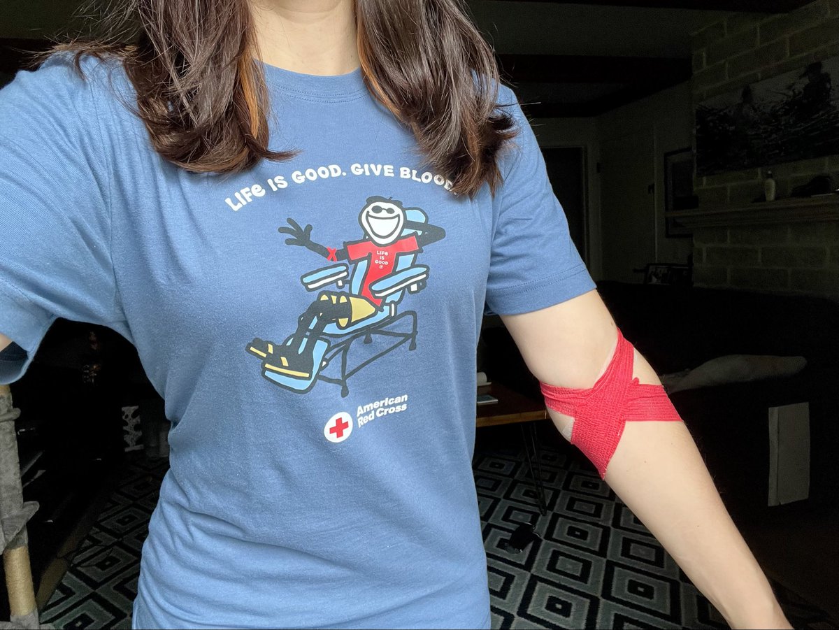 WrightDesign_'s tweet photo. Donated blood today to the American Red Cross.🩸Helped save lives and got a new shirt #Donate @RedCross https://t.co/ms8MRtpqKO