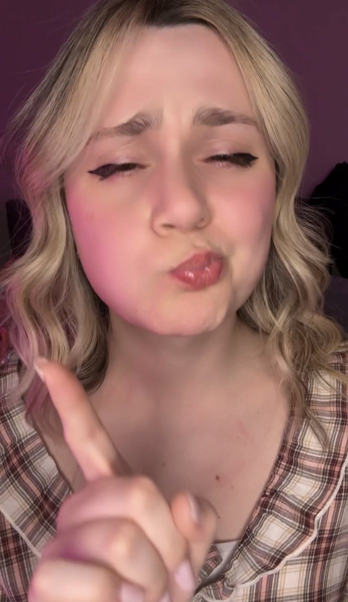 Twilygirly tweet media