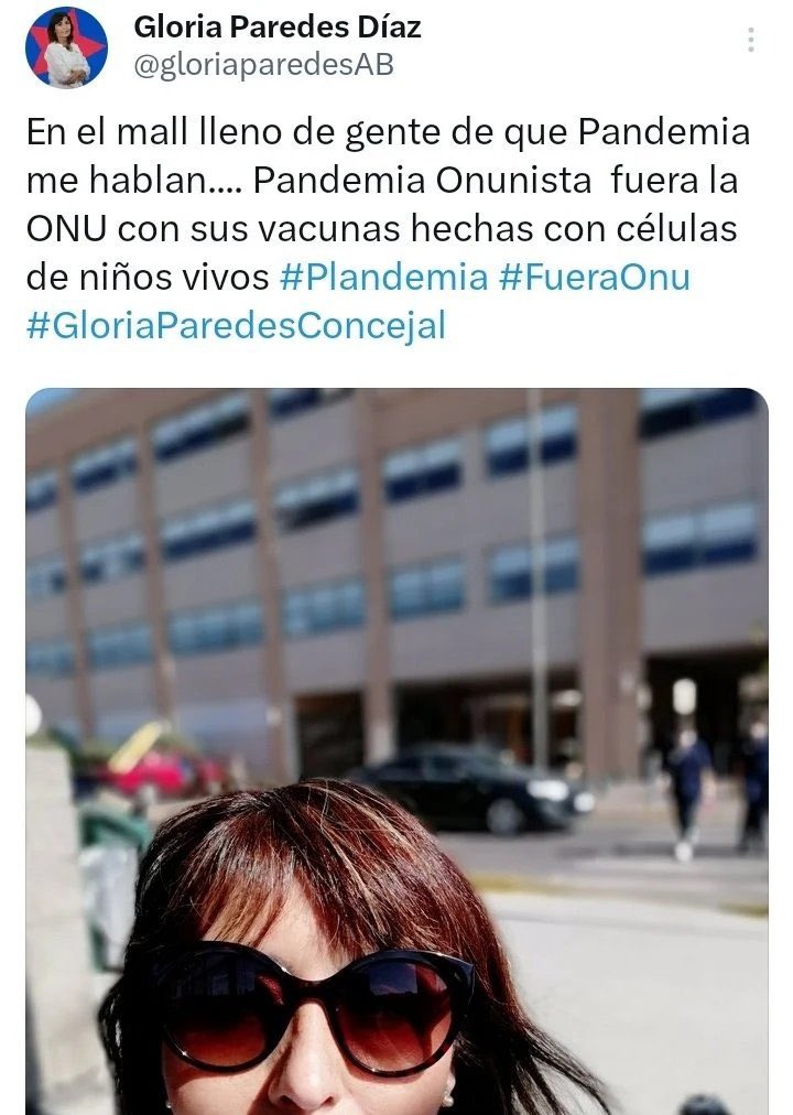 Gloria Paredes, la nueva SEREMI de Bienes Nacionales del Presidente José Kast, en la Región de Coquimbo.

"Vacunas hechas con células de niños vivos".