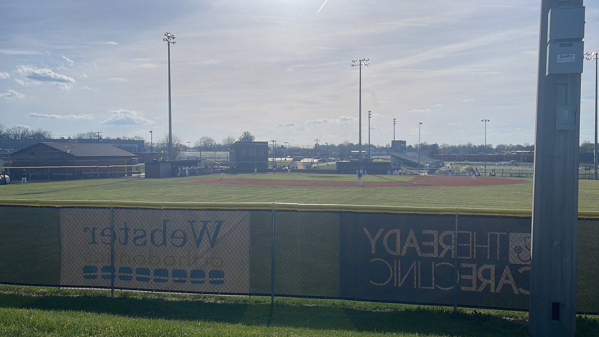 Hannah and Curt Davis tweet media