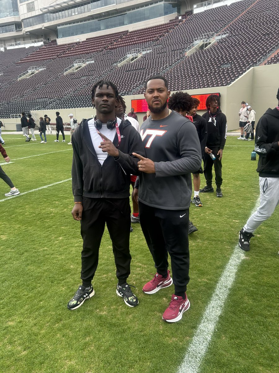 Jayvion(pop)maldon tweet media