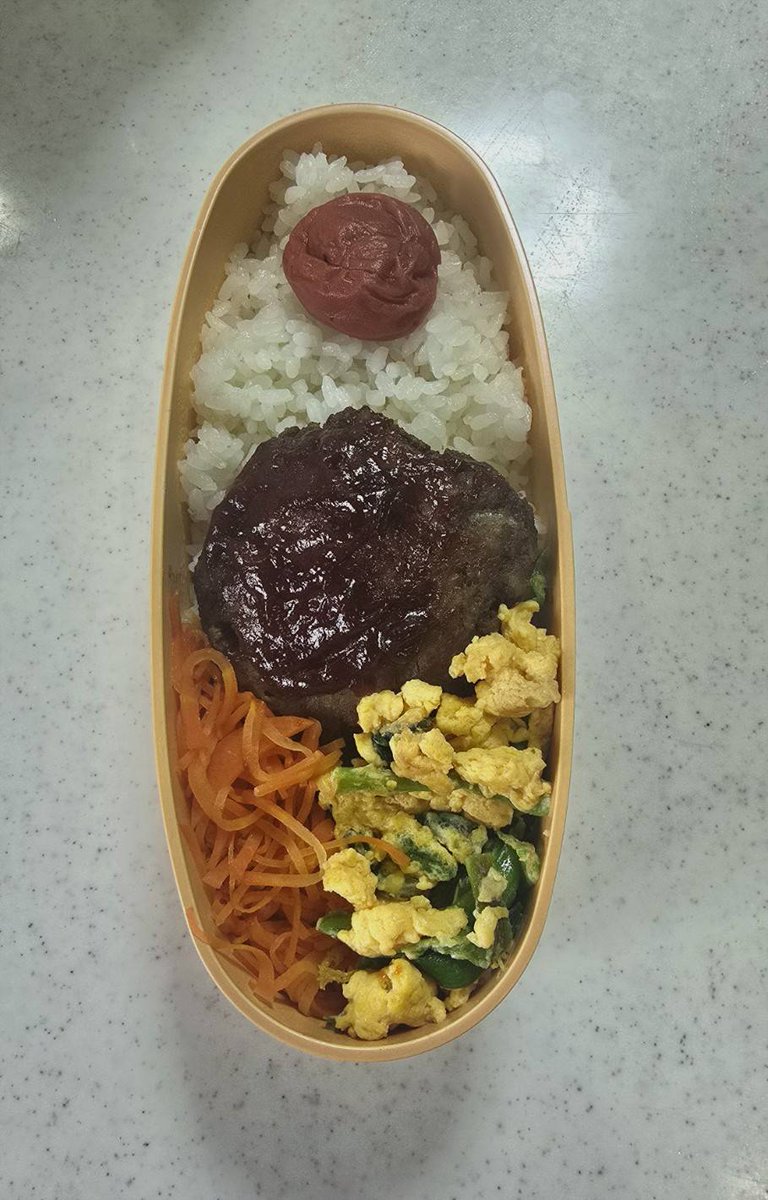 ぶるん tweet media