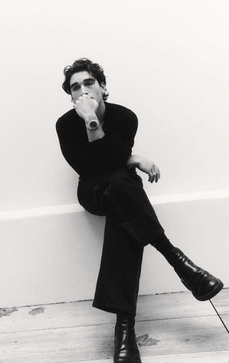 Off Campus Report 🗞️ tweet media