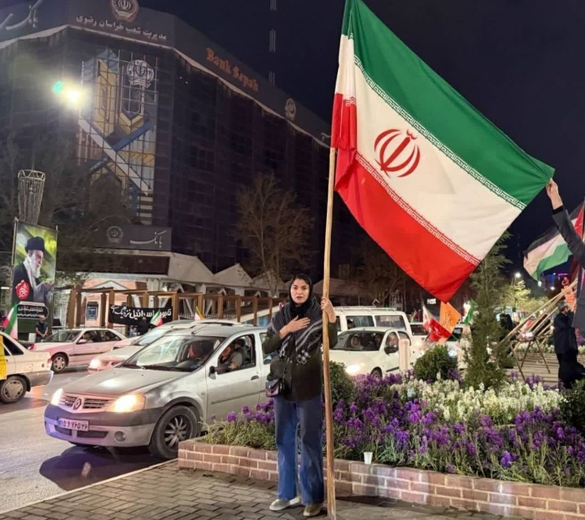 همتا فرهمند tweet media