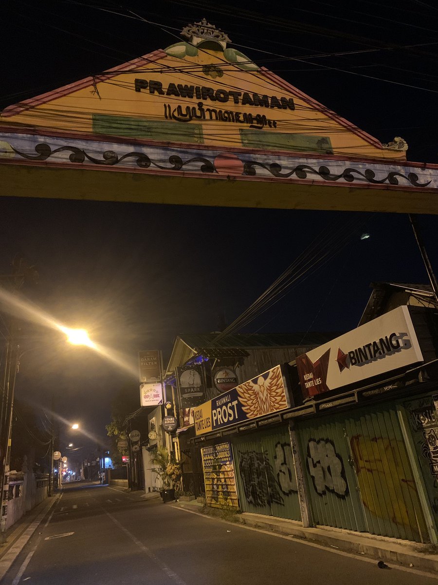 connoisseur tweet media