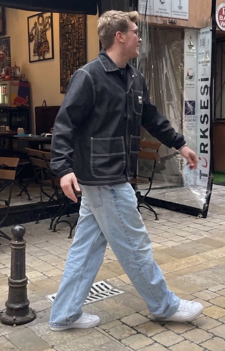 büşra ateş tweet media