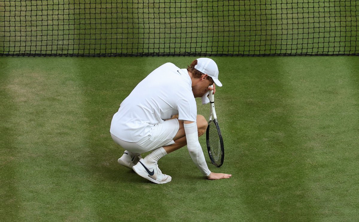 angela☾ tweet media