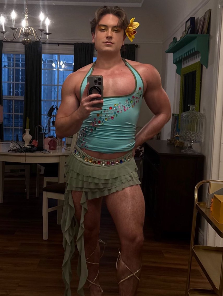 justineโ tweet media