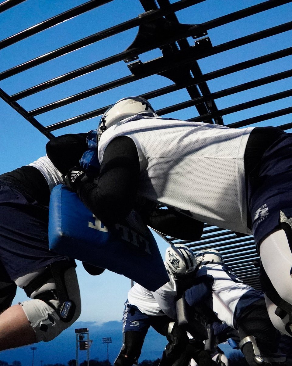 UWStoutFootball's tweet image. Back in business 💰 

#TPC