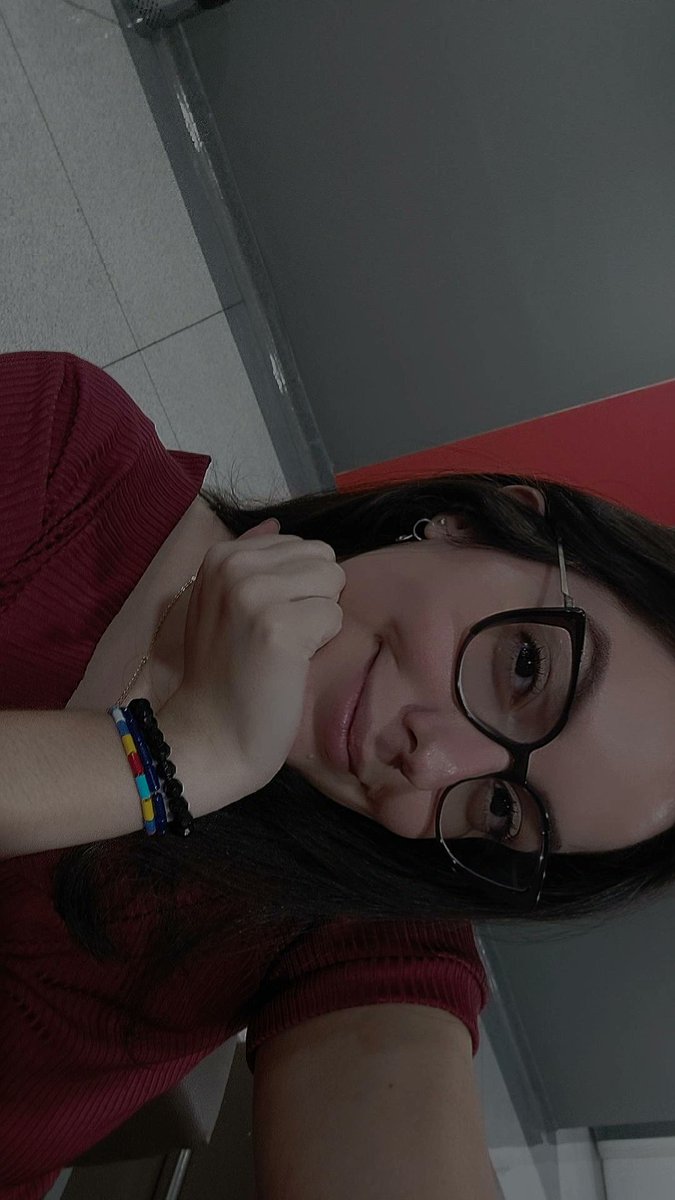 Larissa Oliveira tweet media