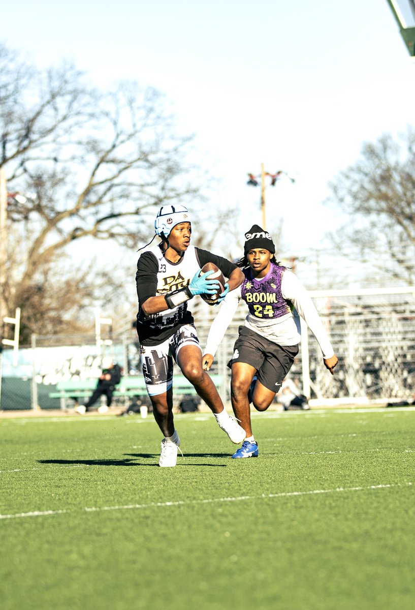 kaemon15596's tweet photo. i want it more! clips from 7on7 coming soon! @JPRockMO @Realdeal_314 @GSV_STL https://t.co/5ObSj2bJZ3