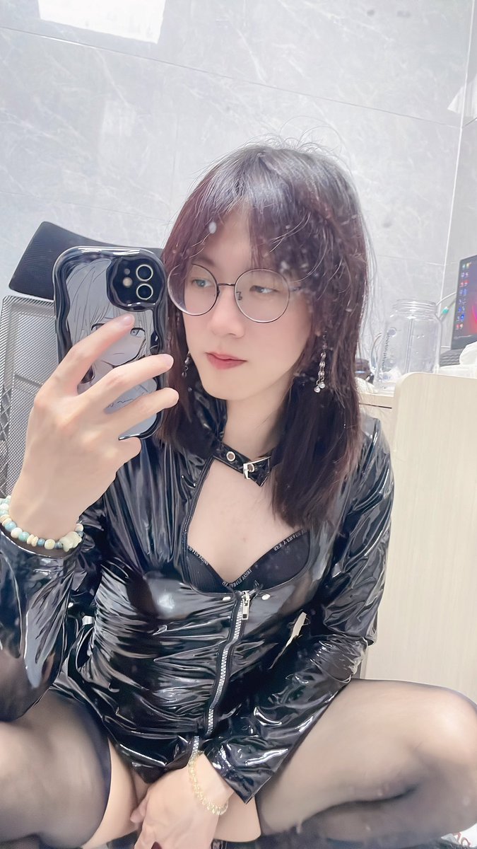CD00Ni's tweet photo. @chengzi 这样算男姐姐吗 https://t.co/OnNJyiJfvf