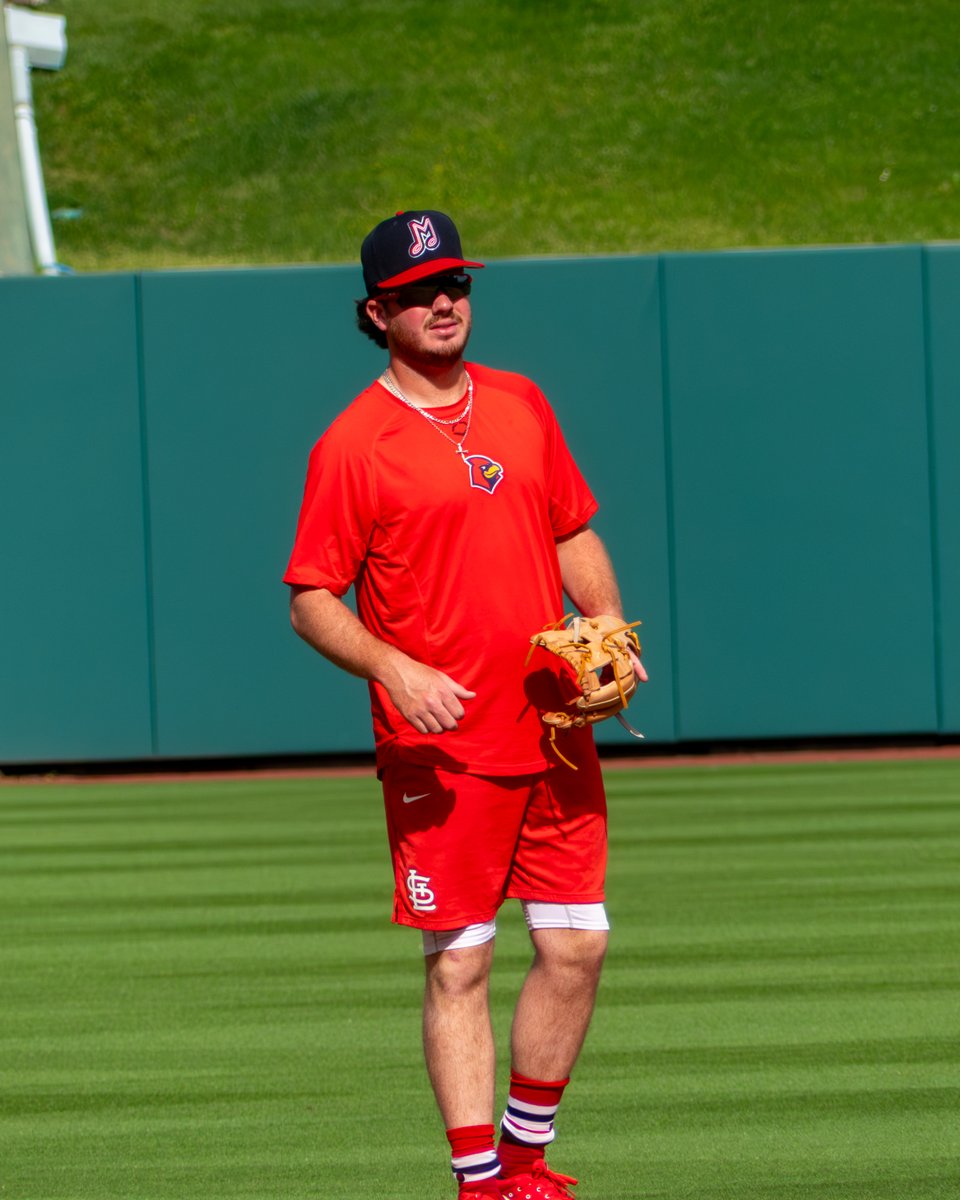 memphisredbirds's tweet image. Getting loose, getting ready 👀
See you in two hours.

#GoBirds