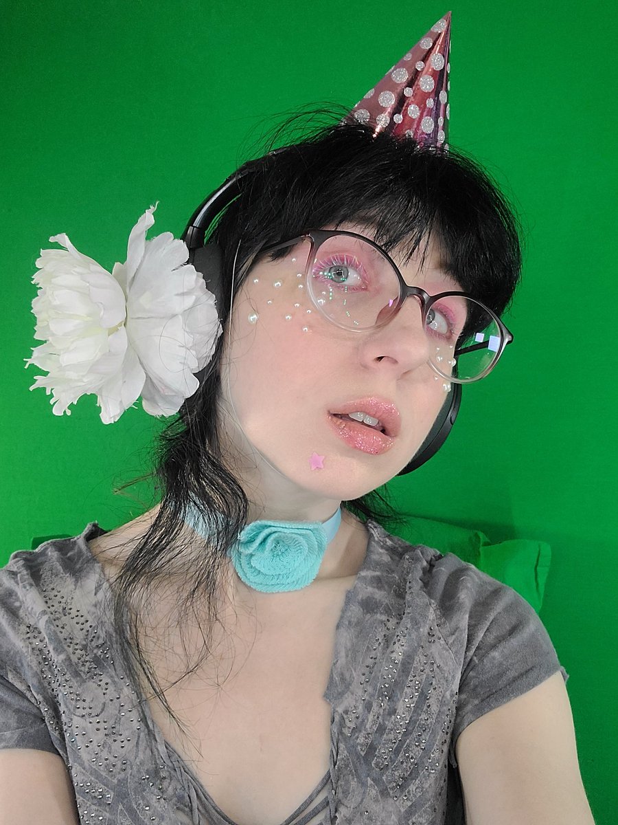 twitch . TV / DivSavel tweet media