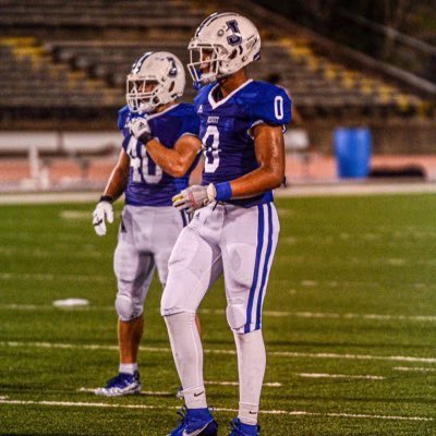 365Aggie's tweet photo. BREAKING: 2027 5⭐️ DE Zyron Forstall has committed to Texas A&amp;M!!

Forstall is 6’3, 235 and is ranked as the #16 player in the country and the #2 EDGE prospect in the country!!

Absolutely HUGE commitment for the Aggies👍

ERob is back👀 https://t.co/dmOkF8ZQME