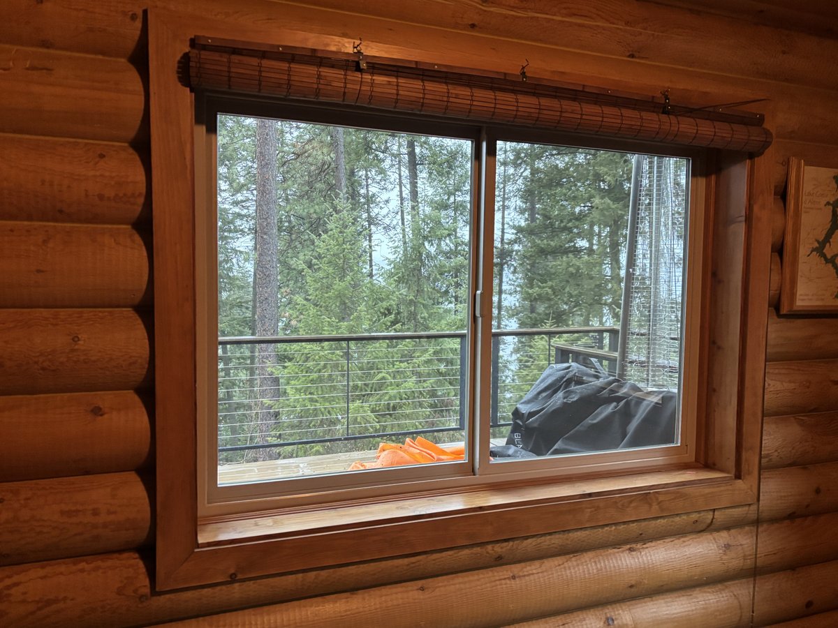 S_Sunscreen's tweet image. Applying DR15 to this window achieves 61% heat reduction, winter insulation, 99% UV block &amp;amp; 96% glare reduction! We back our install with a lifetime warranty. Call us to learn more at 509-328-4015!
#FamilyOwned #Since1949 #FourGenerations #Llumar #WindowFilm #PaysForItself