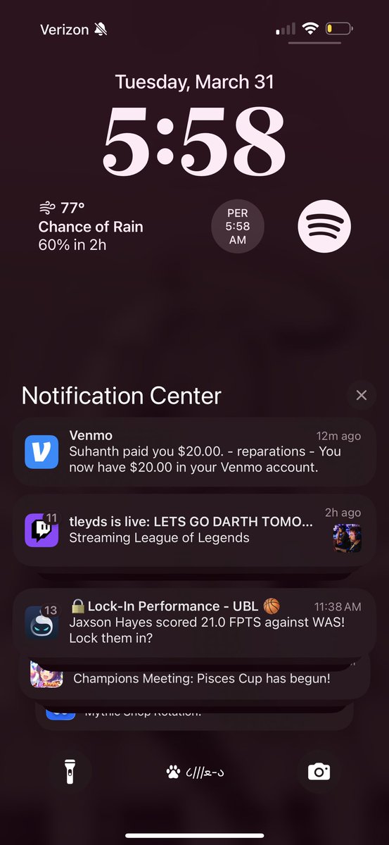 vee tweet media