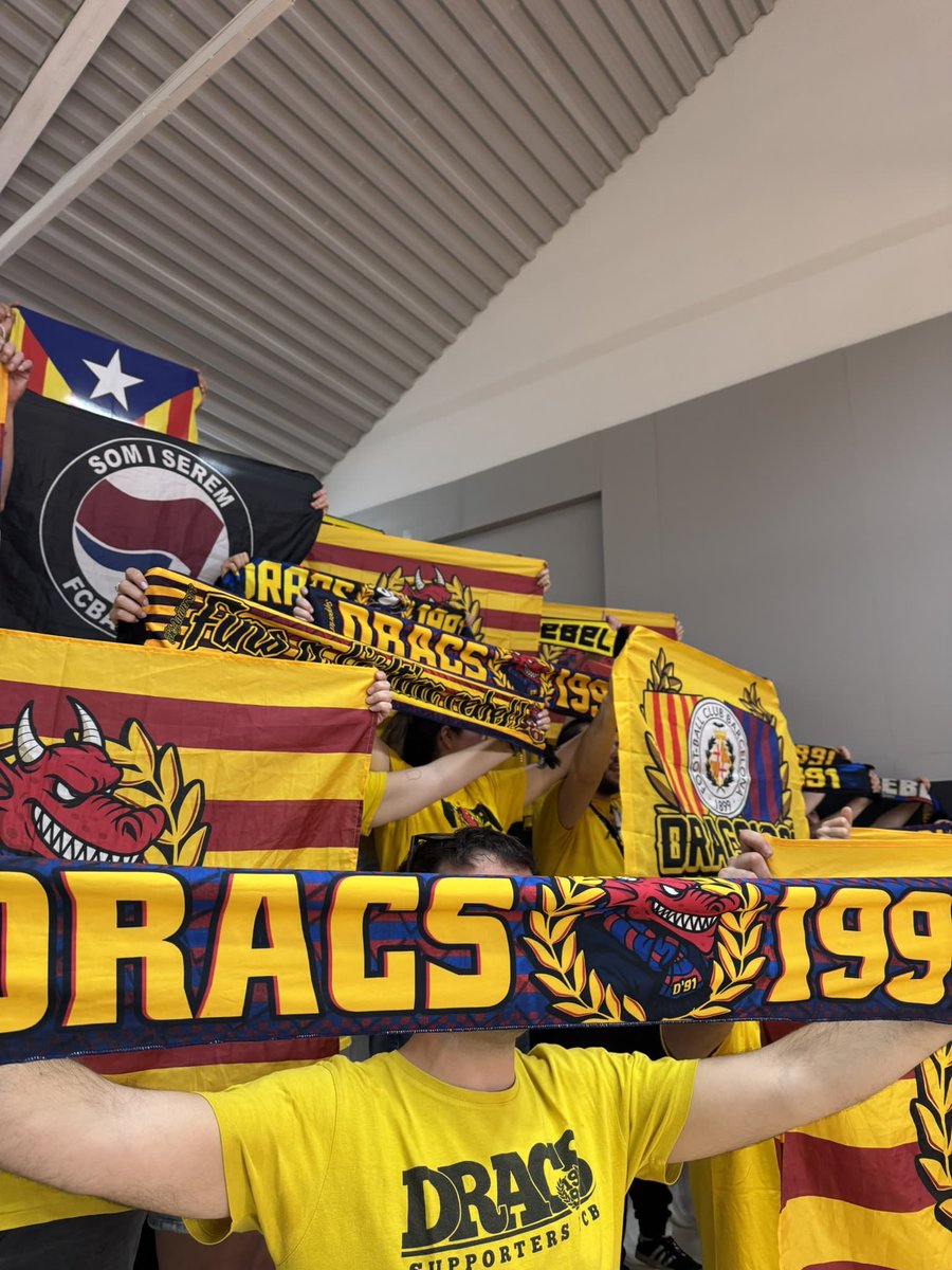 Antifa_Ultras tweet media