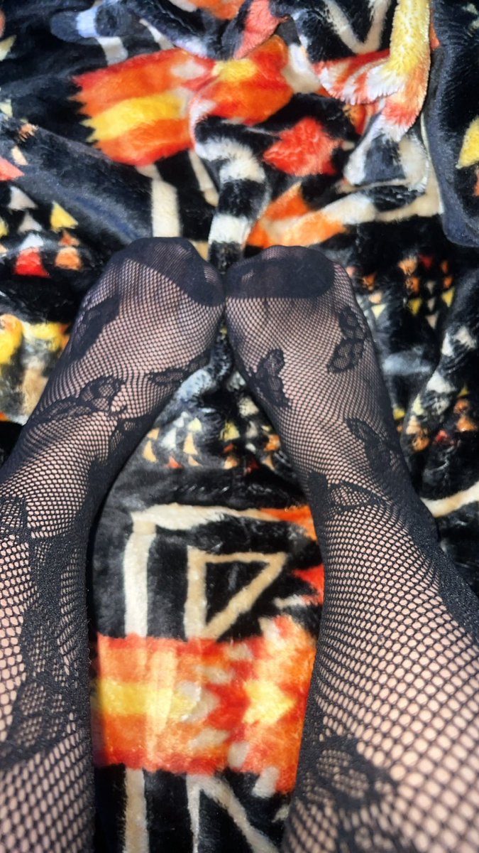 lustedn0tloved's tweet photo. Who likes feet pics ๐๐
#feet #FeetPictures #feetfetฤฑsh #feetworshiฬp #lust #lustoverload #findom #paypig https://t.co/N7ET6cwWT8