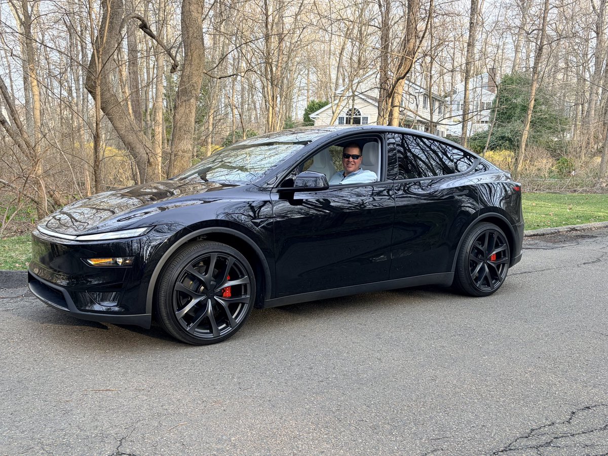 Tom⚡️ tweet media