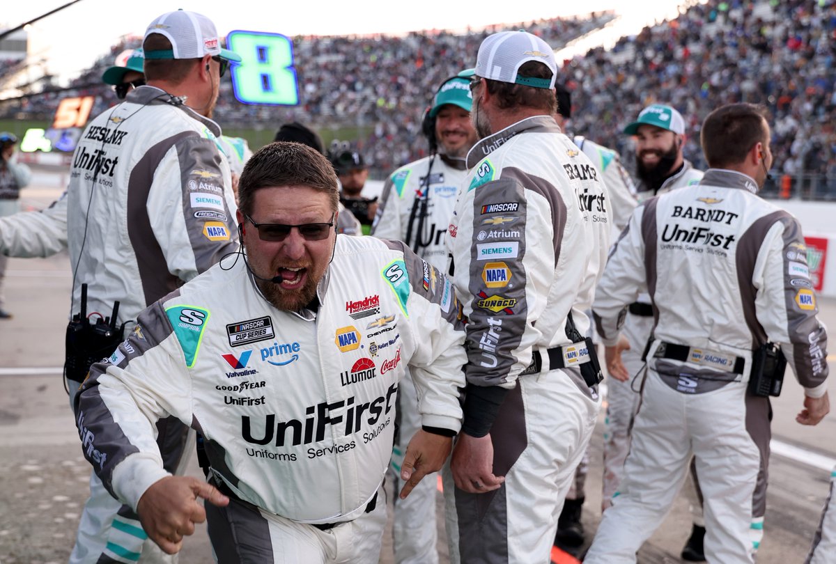 Adam Stern tweet media