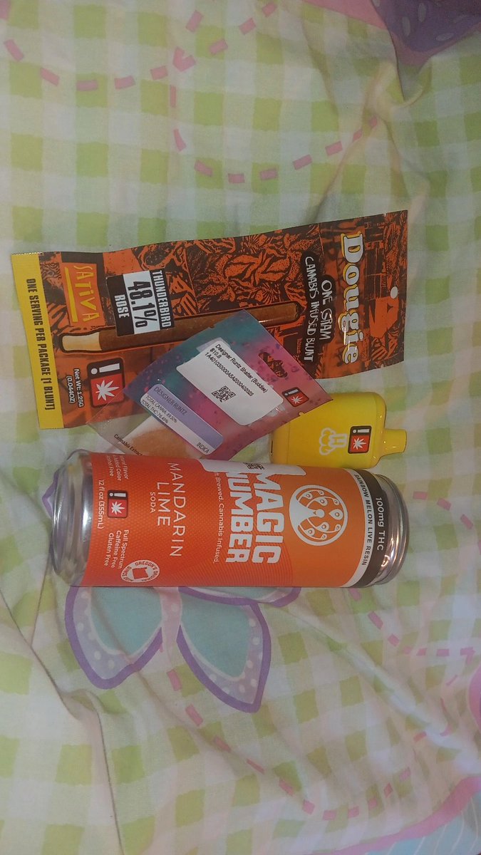 moe୨୧ tweet media