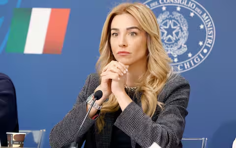 Asterix 🏛️ tweet media