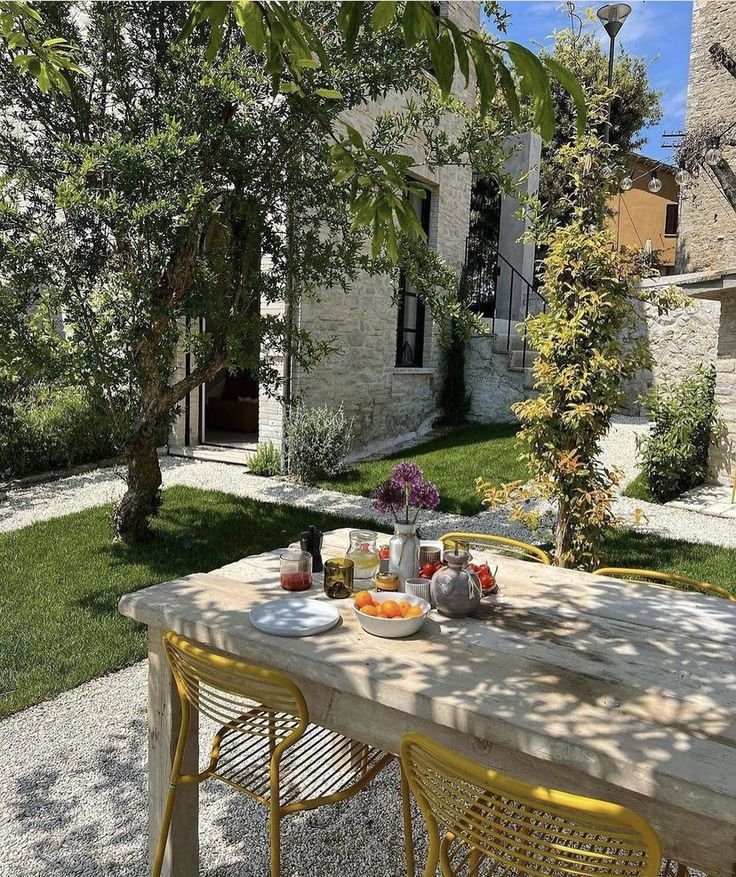 𝒆𝒍𝒚𝒓𝒂 tweet media