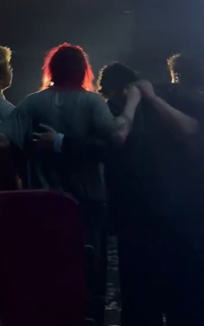 bea ★卌 tweet media