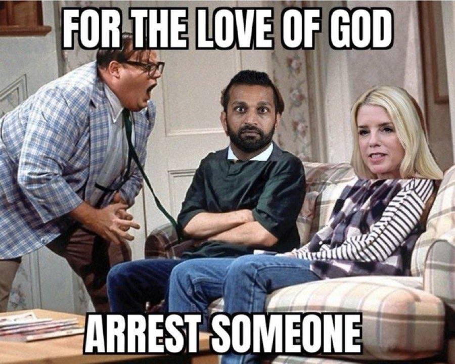 Tom Light tweet media