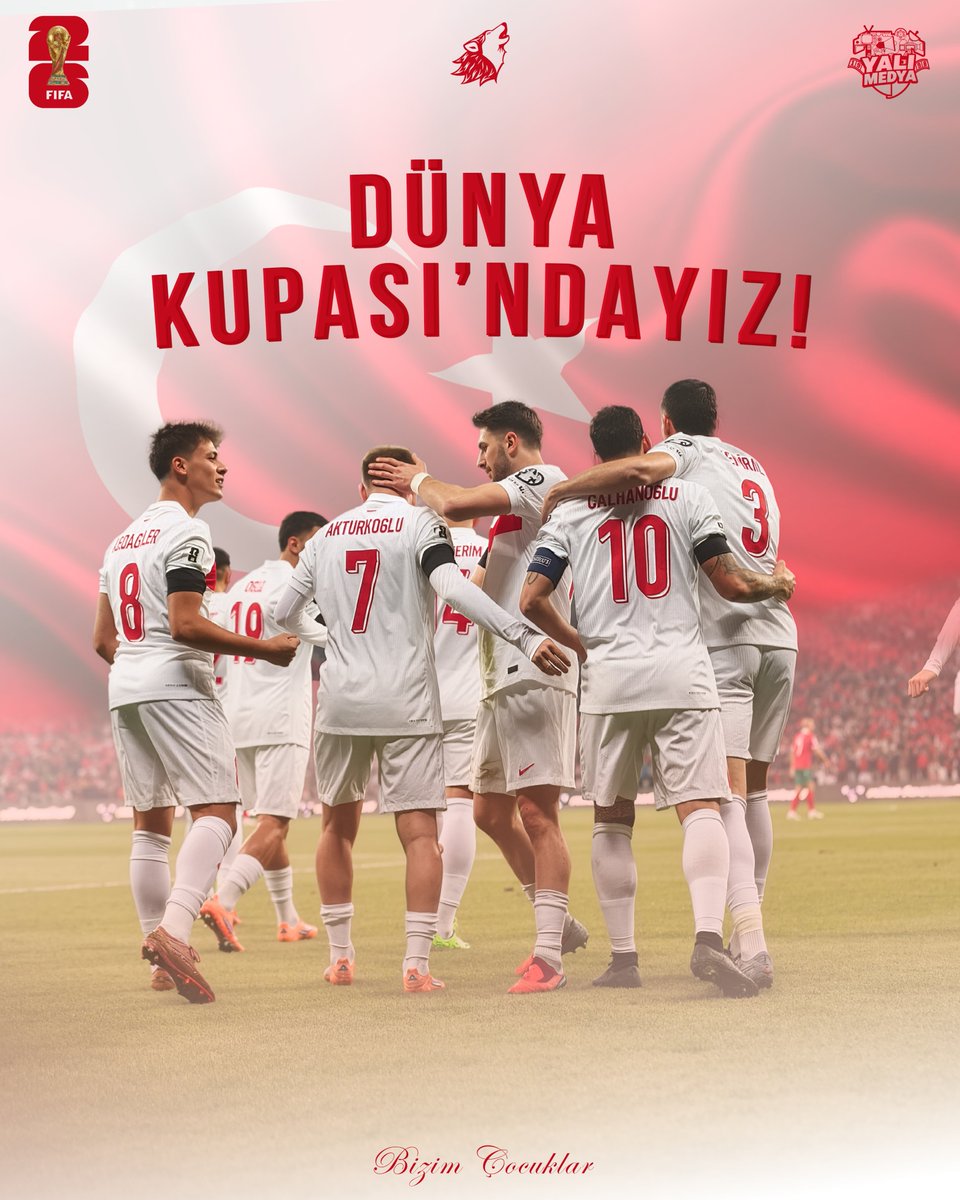 yalimedya98's tweet photo. Ay-yıldızlı armamızla bir kez daha gurur duyuyoruz!

A Milli Takımımız, inancı, mücadelesi ve sahaya koyduğu yürekle Dünya Kupası’na katılmayı hak ederek bizlere büyük bir sevinç yaşattı. Bu başarı; sadece sahadaki 11 kişinin değil, arkasındaki milyonların, aynı bayrak altında atan yüreklerin eseridir.

Şimdi hedef daha büyük, yol daha uzun…
Ama biz biliyoruz ki; bu forma için mücadele edenler oldukça, bu millet her zaman onların arkasında!

Tebrikler çocuklar, yolunuz açık olsun! 🇹🇷