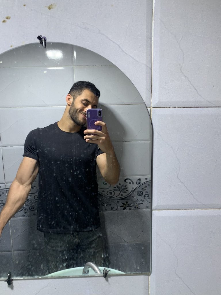 megaa♋️ tweet media