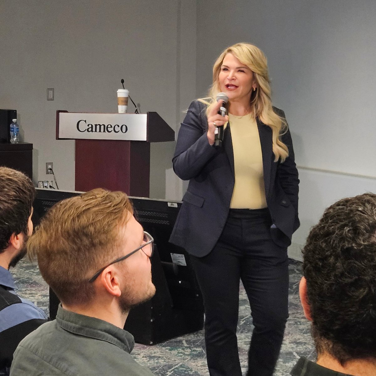 camecocommunity's tweet photo. Cameco wrapped up celebrating International Women's Day today with best-selling author and clinical psychologist Dr. Jody Carrington, who presented in person and virtually to all sites. Through her engaging presentation, Jody explored the value of true, human connections. https://t.co/7PyXYJ6EfT
