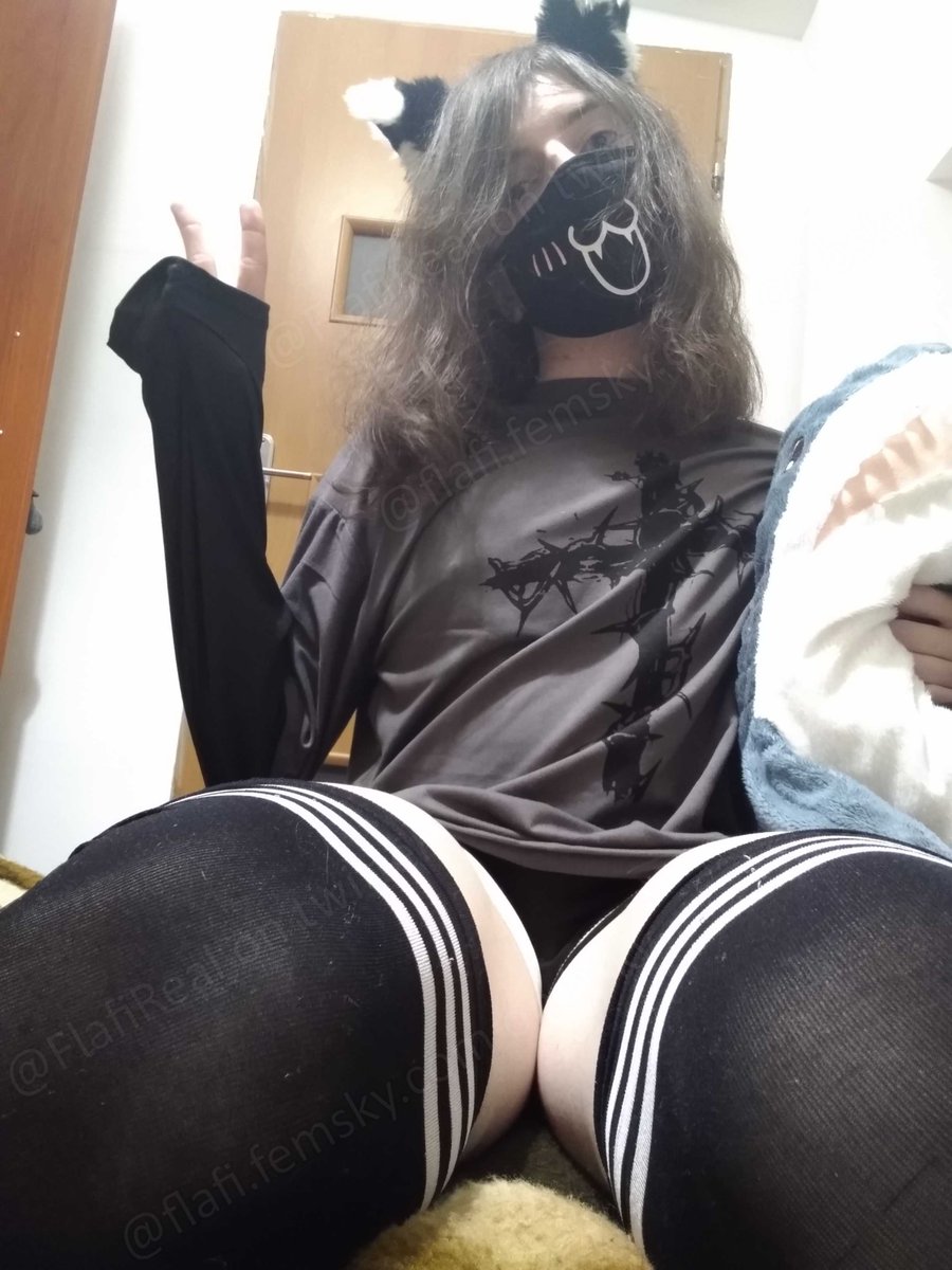 FlafiReal tweet media