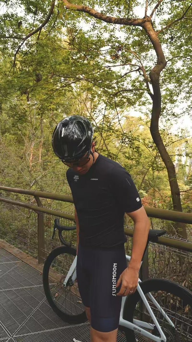 昆明十月FQ tweet media