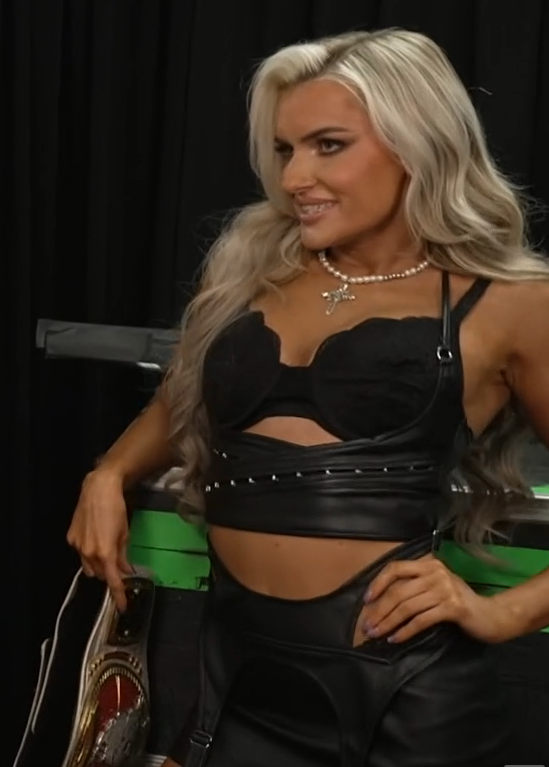 Roxy Rollins tweet media