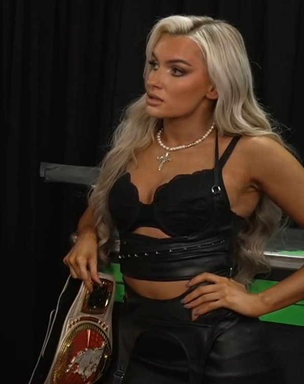 Roxy Rollins tweet media