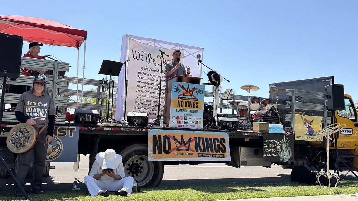 Randy Villegas tweet media