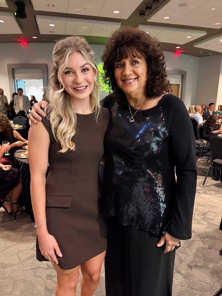 Free Home ES tweet media